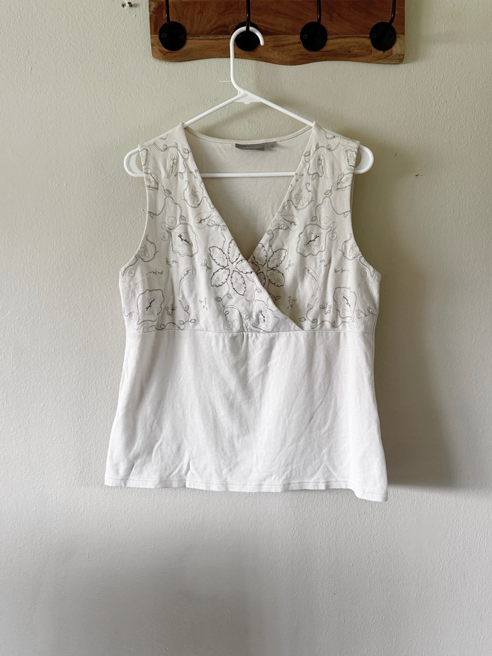 Y2K Croft & Barrow Embroidered Ivory Vintage V Neck Sleeveless Tank Top Size XL